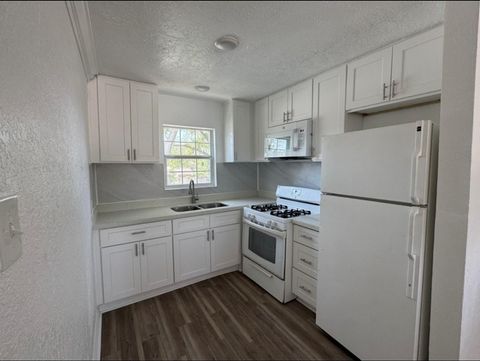 Photo of 923 Knight Street #A2, Houston, TX 77022 (MLS # 53573432)