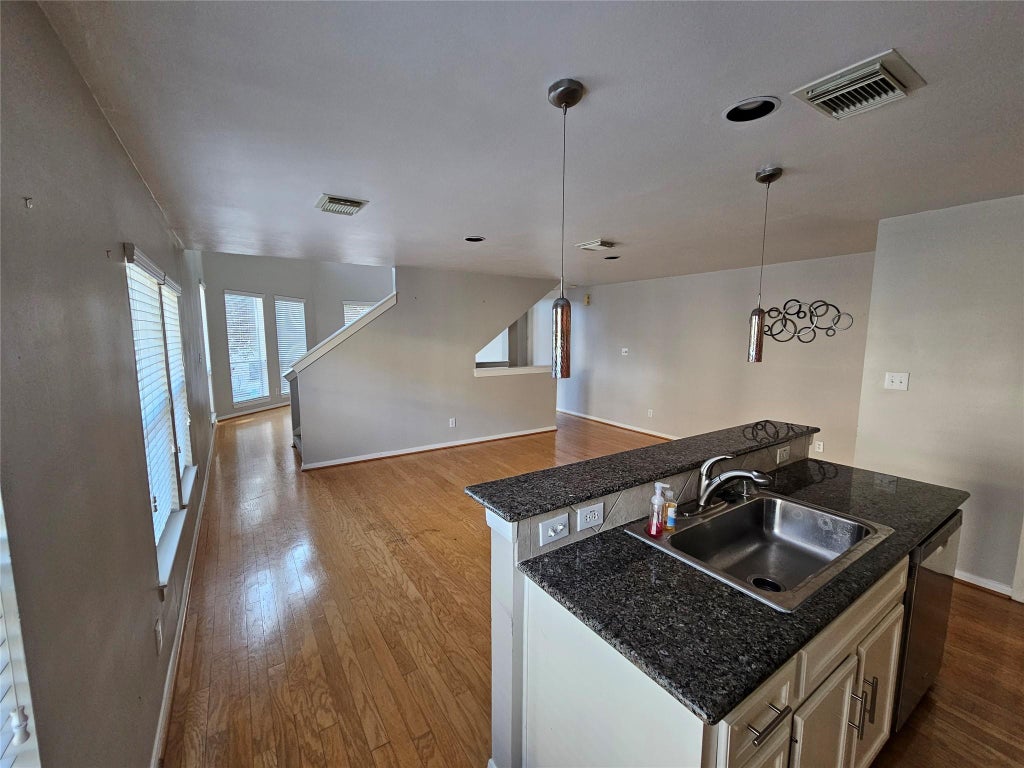 Photo of 1271 W 17th Street, Houston, TX 77008 (MLS # 55412139)