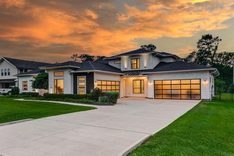 1002 Royal Lakes Manor Boulevard Richmond TX 77469