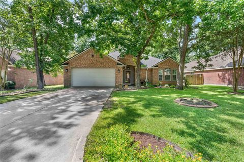 Photo of 12625 Stuart Drive, Montgomery, TX 77356 (MLS # 39299788)