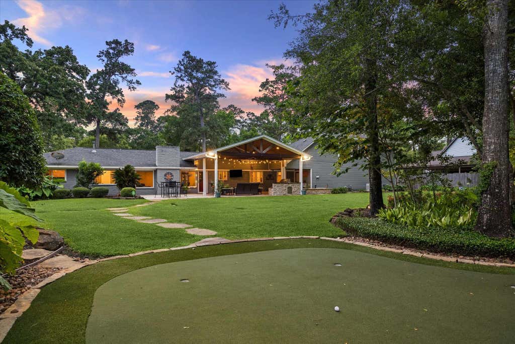 Photo of 1711 Walnut Lane, Kingwood, TX 77339 (MLS # 10766852)