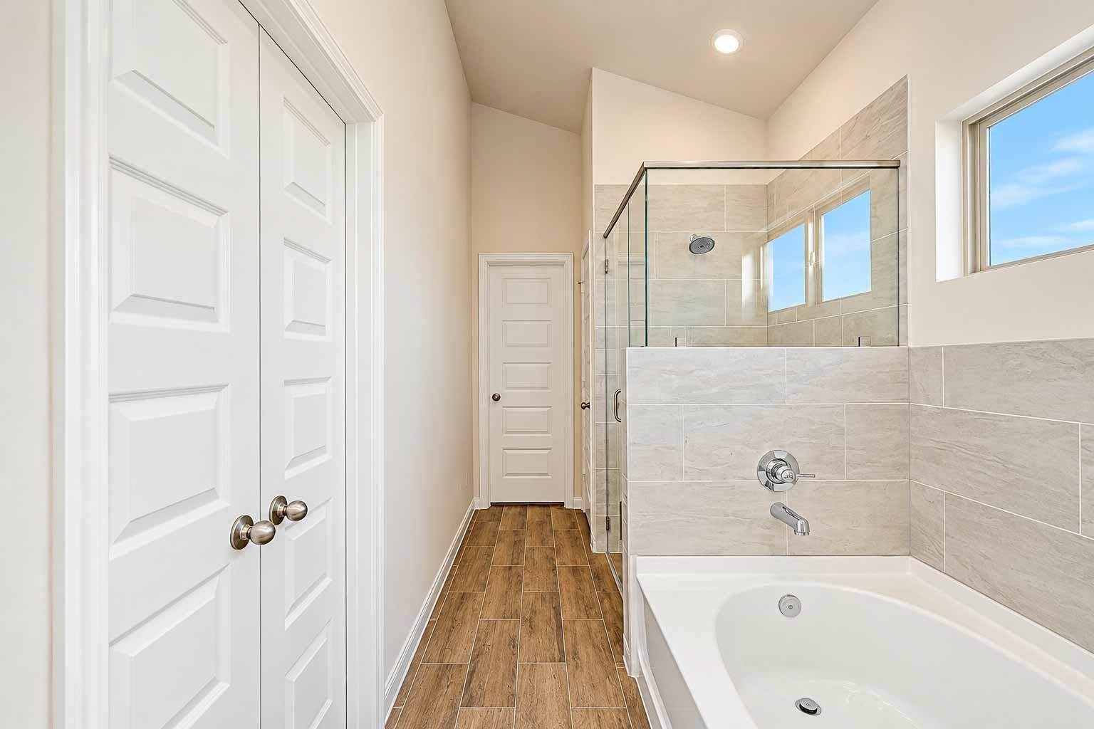 6531 Escondido Drive
