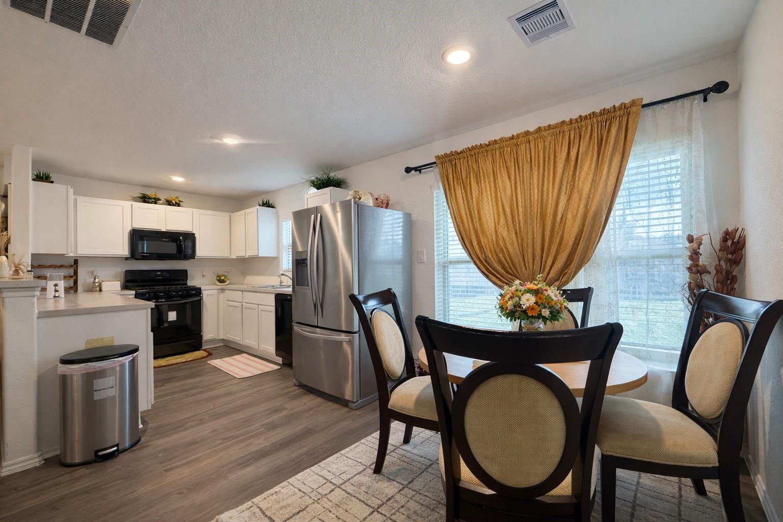 5423 Rosser Ruby Way