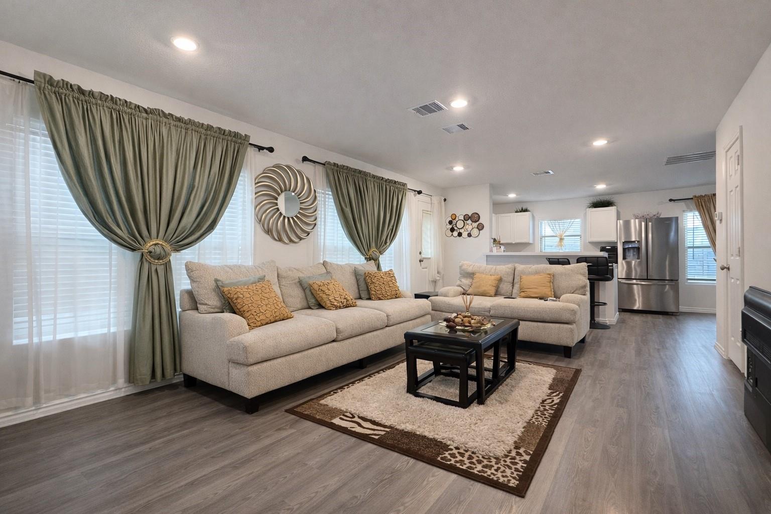 5423 Rosser Ruby Way