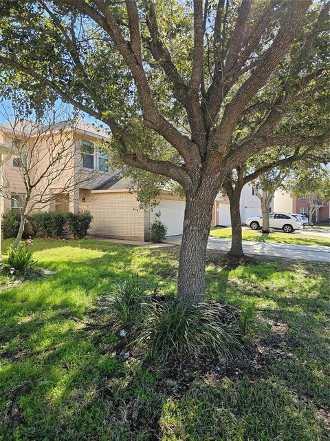 Photo of 4839 Montclair Hill Lane, Fresno, TX 77545 (MLS # 43306436)