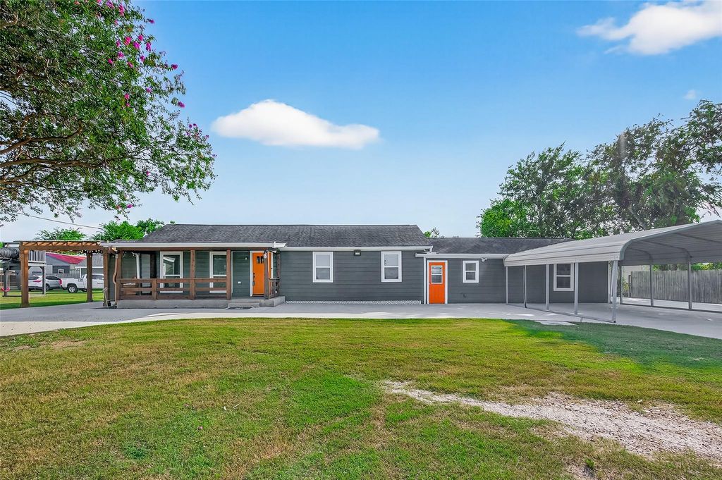 Photo of 12989 Fm 359 Road, Hempstead, TX 77445 (MLS # 17188238)