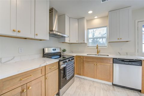 Homes For Sale - 4117 Pinon Drive<br/> Houston, TX 77092