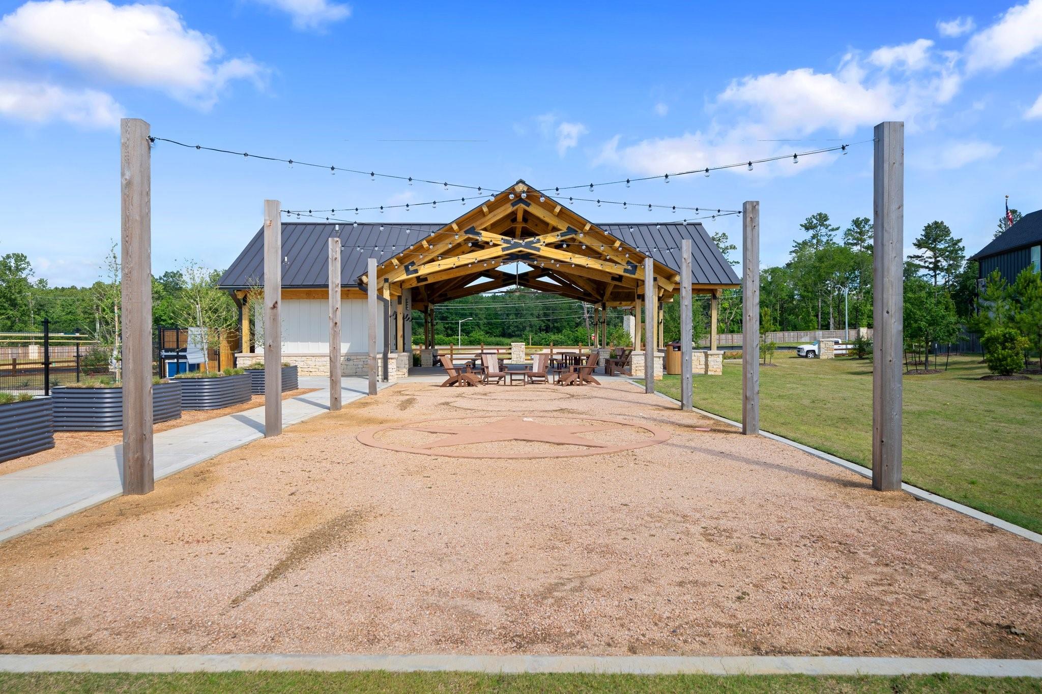 905 Silver Buckle Lane