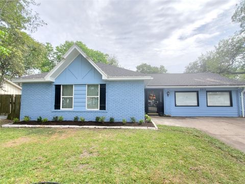 Photo of 8815 Bellaire Boulevard, Houston, TX 77036 (MLS # 64781053)