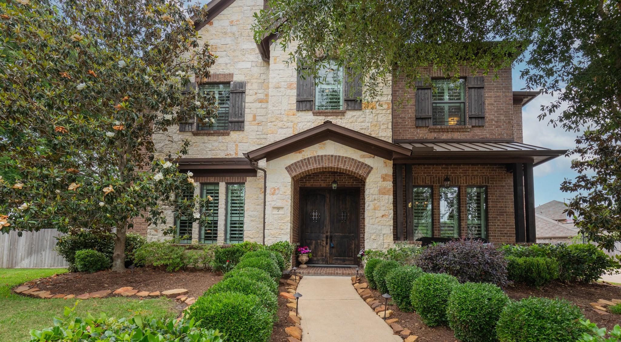 7 Fort Graham Court
