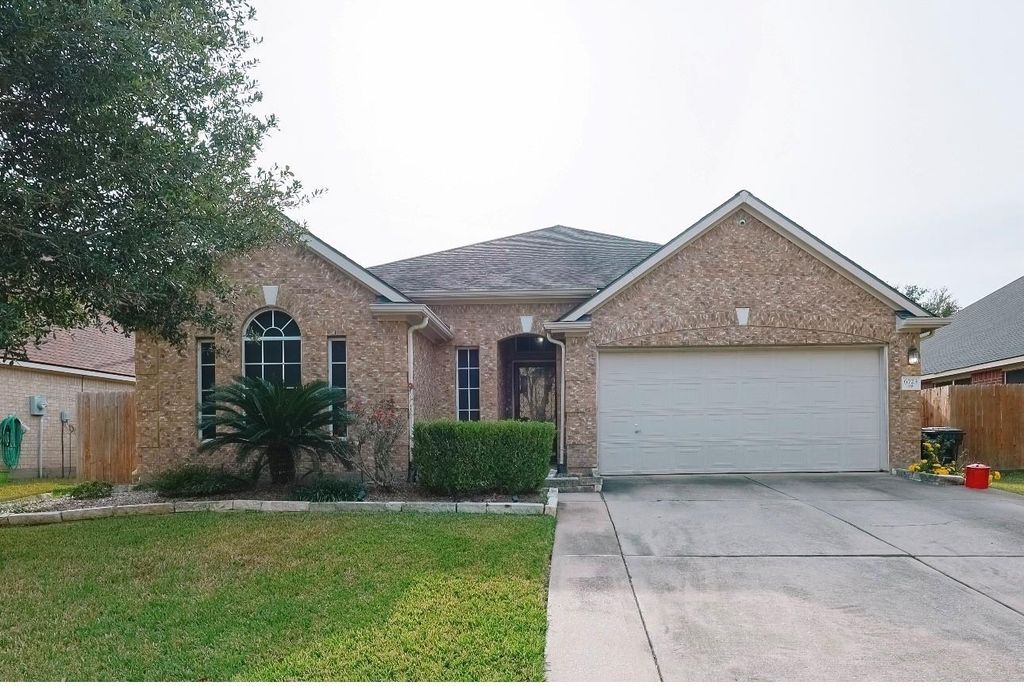 Photo of 6723 Green Sage Drive, Houston, TX 77064 (MLS # 40346752)