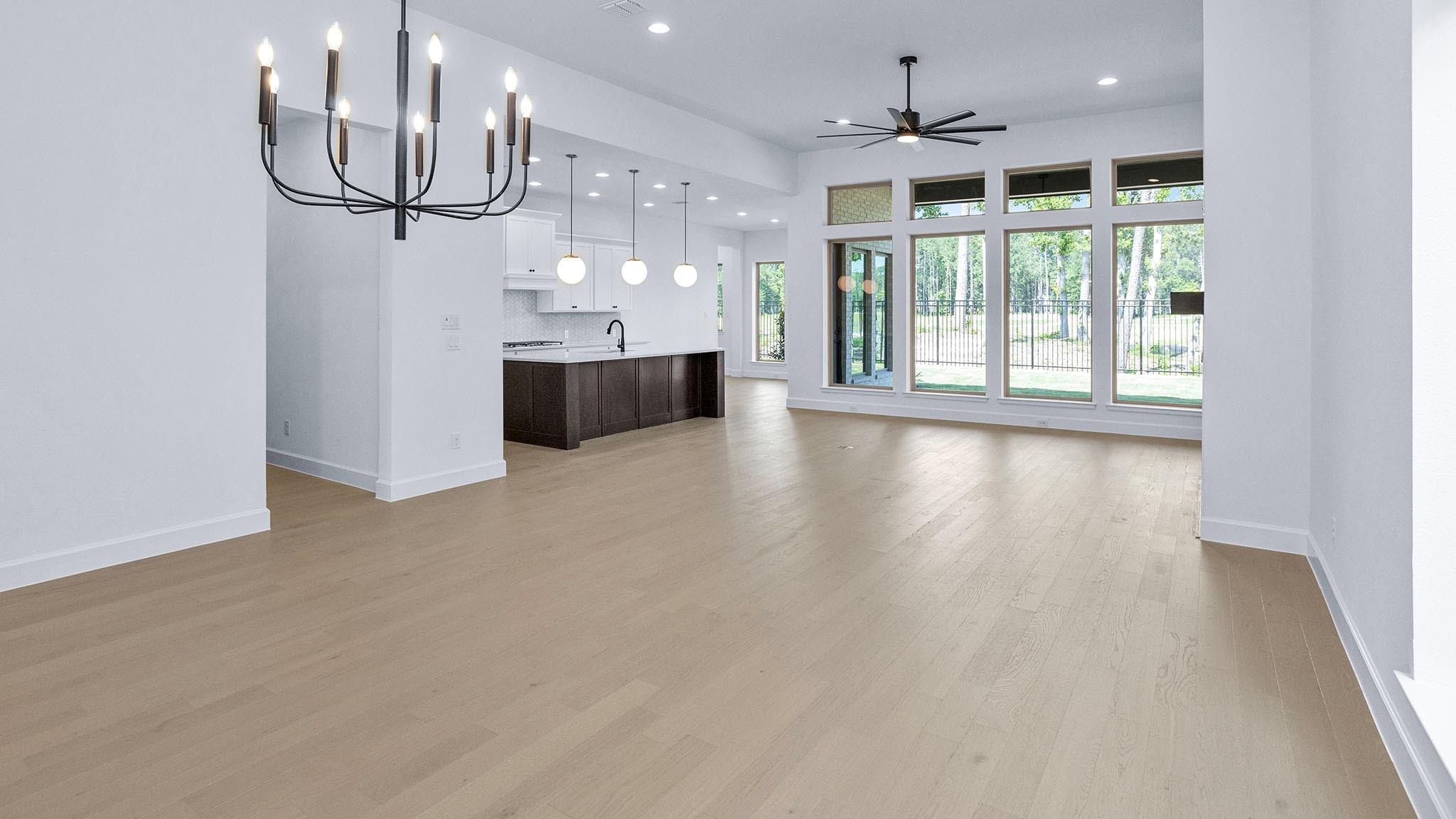22041 Gateway Arch Drive