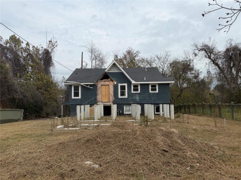 Photo of 611 Mathis Street, Houston, TX 77009 (MLS # 73617657)
