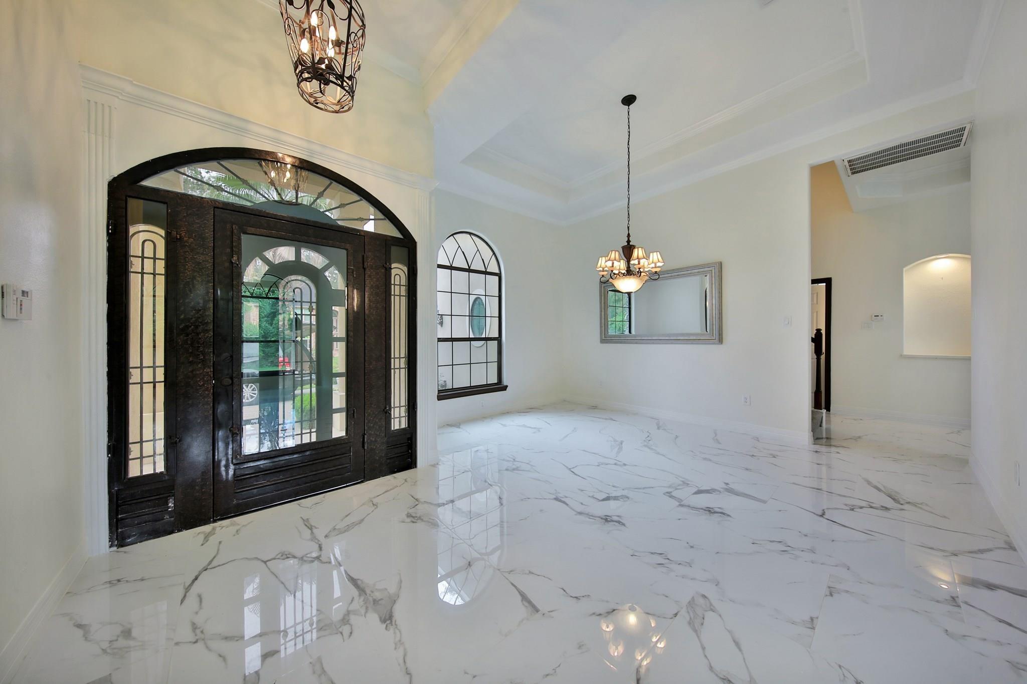 2283 Deer Cove Trail