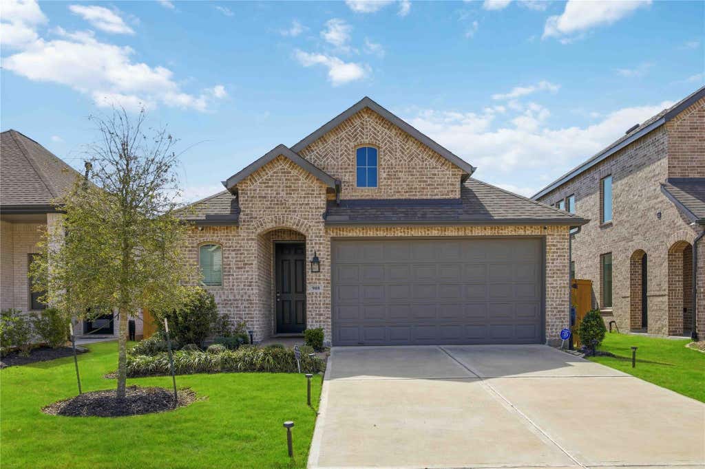 Photo of 908 Pismo Creek Lane, Katy, TX 77493 (MLS # 85595688)