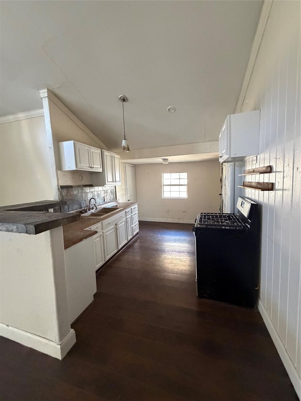 Photo of 323 Reppert Street, Bacliff, TX 77518 (MLS # 76335123)