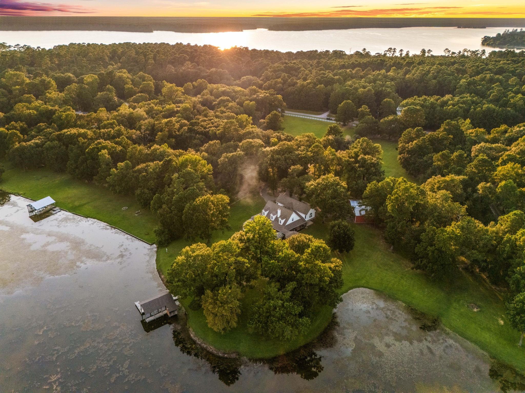 15050 Lake Paula Drive