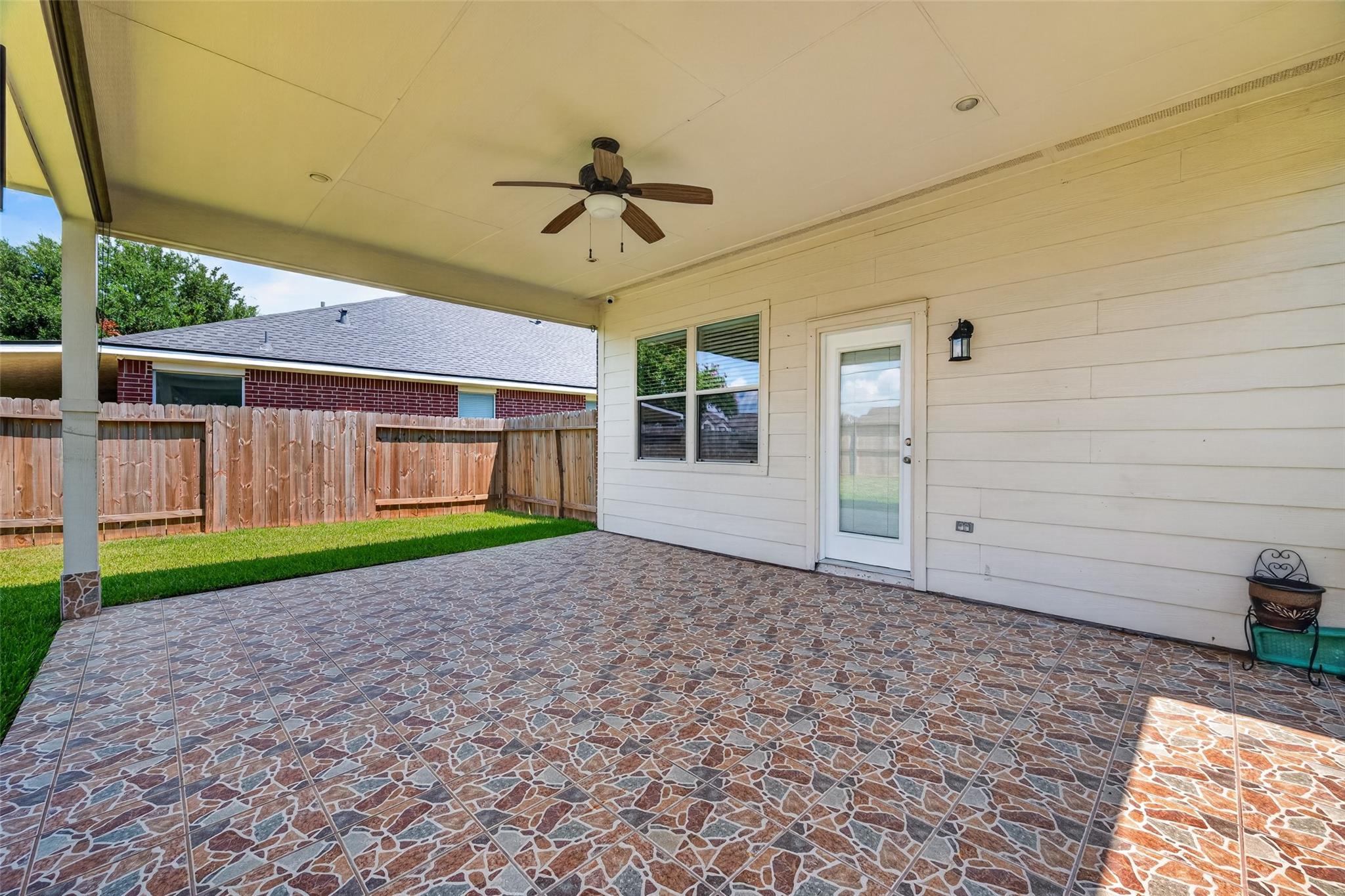 1914 Lazy Hollow Lane