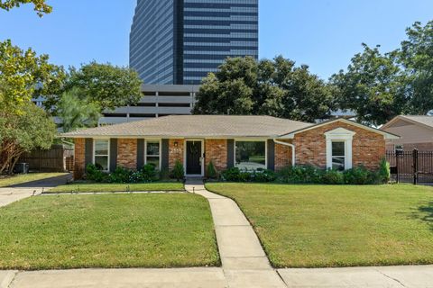 Photo of 2515 Blue Willow Drive, Houston, TX 77042 (MLS # 44979950) Photo of 2515 Blue Willow Drive, Houston, TX 77042 (MLS # 44979950)