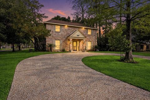 Photo of 5214 Lawn Arbor Drive, Houston, TX 77066 (MLS # 36638399)