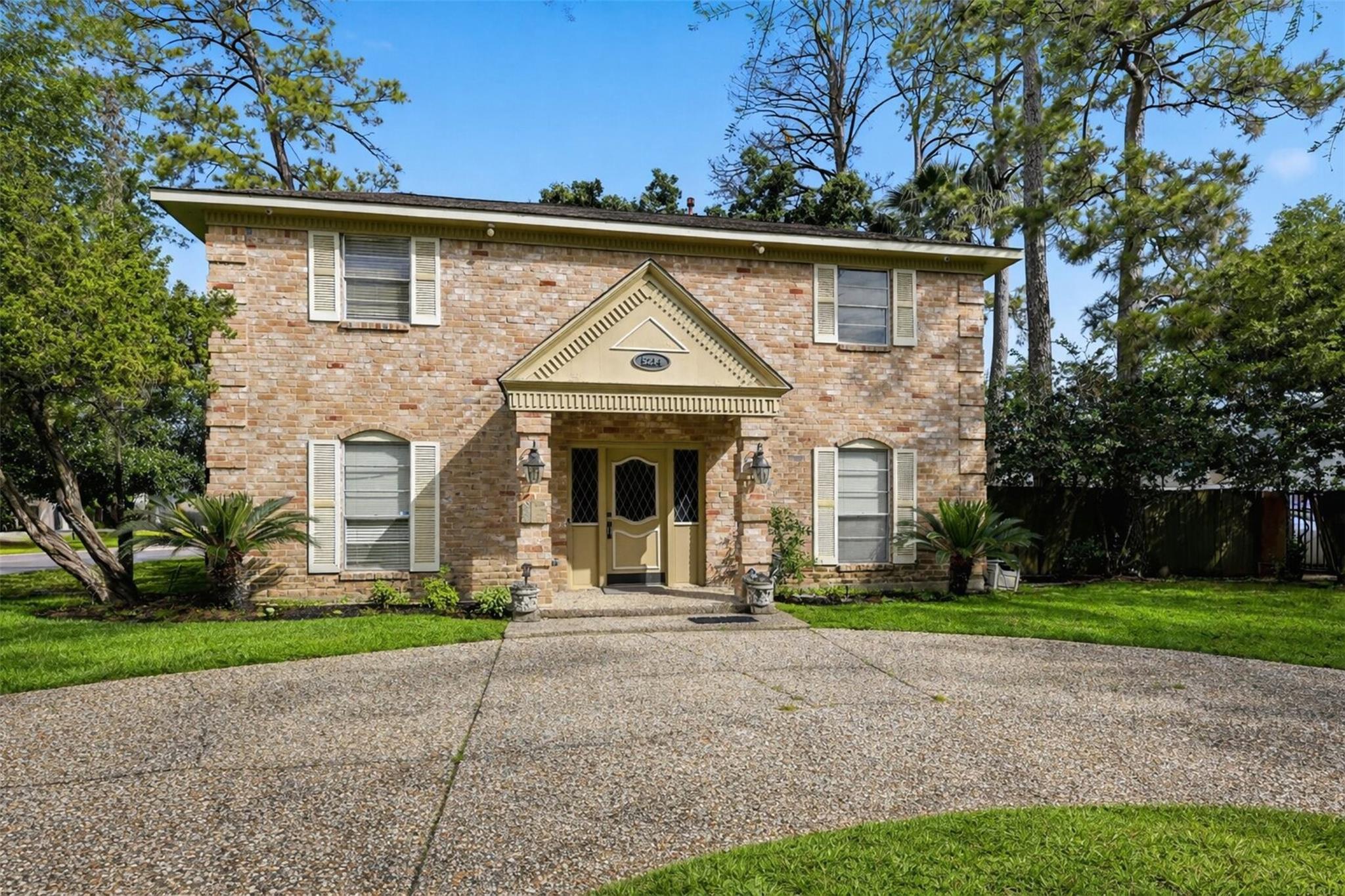 5214 Lawn Arbor Drive