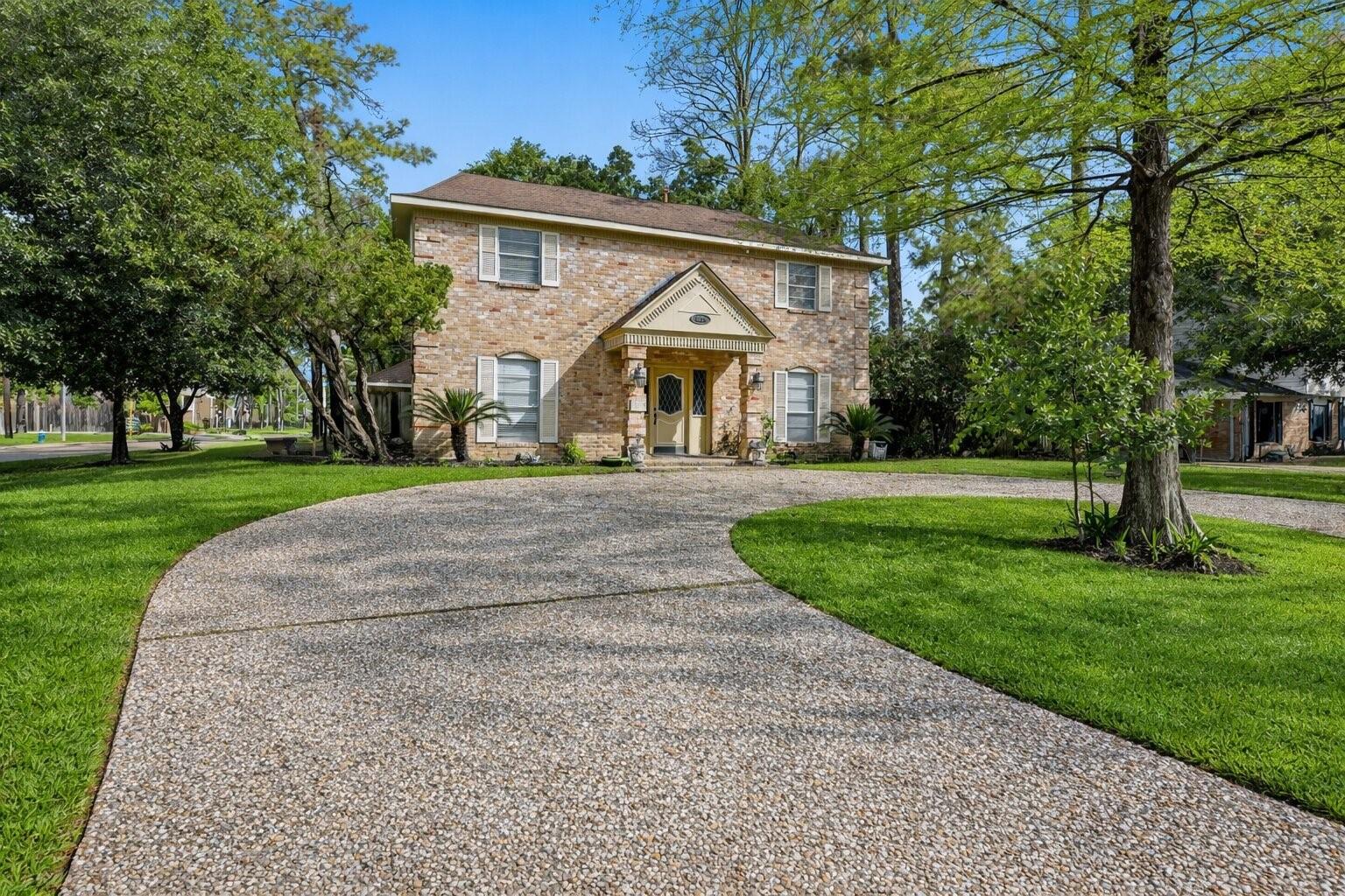 5214 Lawn Arbor Drive