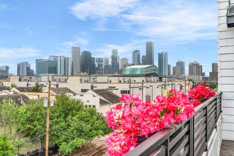 Photo of 3 N St Charles St F Street, Houston, TX 77003 (MLS # 68602708)