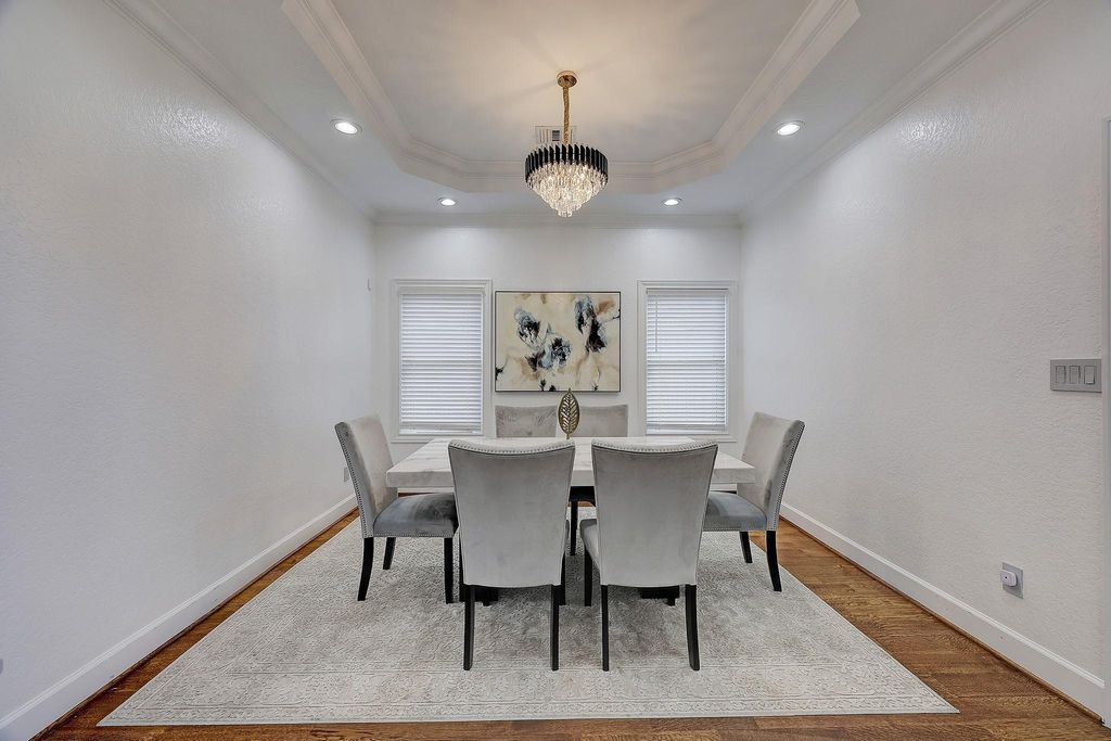 Photo of 6213 San Felipe Street, Houston, TX 77057 (MLS # 34589554)