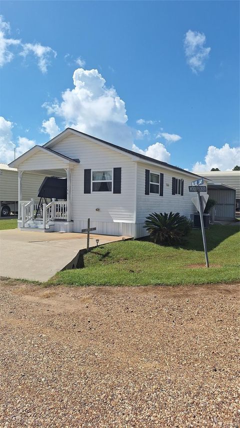 Photo of 166 Blue Jay, Livingston, TX 77351 (MLS # 30639911)