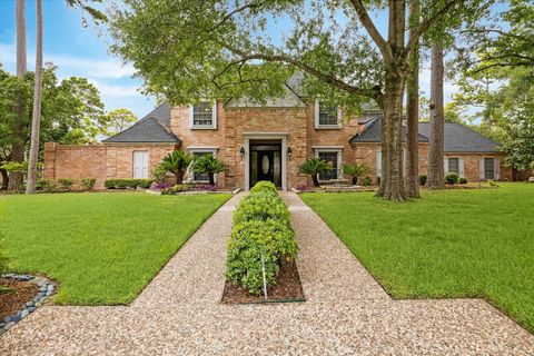 Photo of 15903 Havering Lane, Spring, TX 77379 (MLS # 71196363)