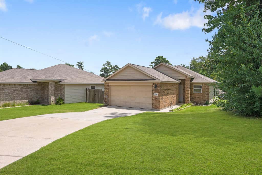 Photo of 15302 Kickapoo Trail, Willis, TX 77378 (MLS # 76222501)