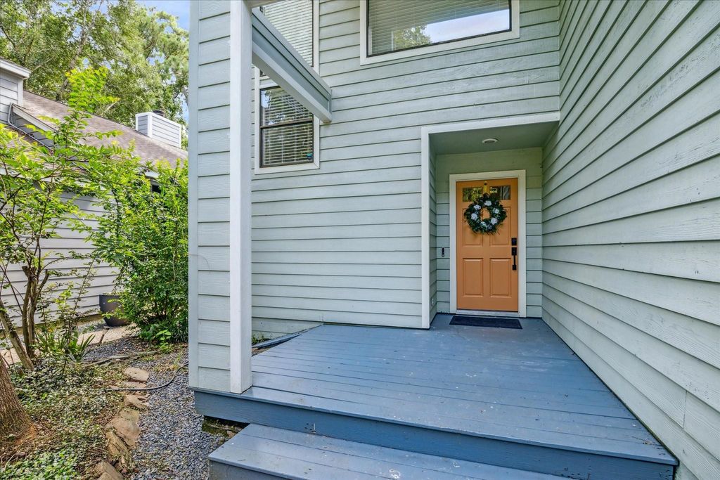 Photo of 31 Fire Flicker Place, The Woodlands, TX 77381 (MLS # 81272691)