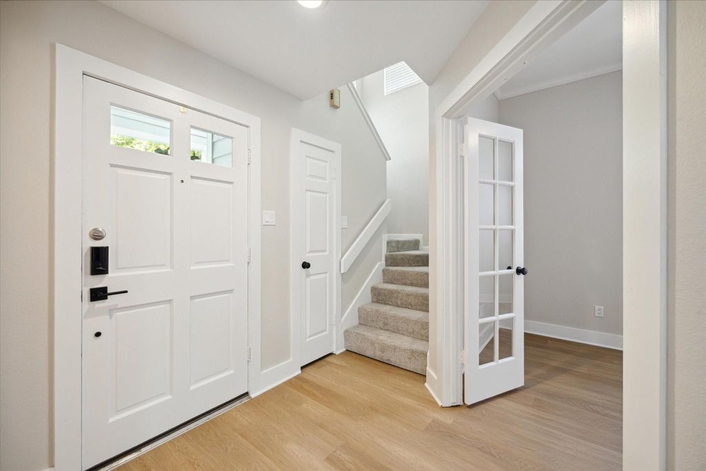 Photo of 31 Fire Flicker Place, The Woodlands, TX 77381 (MLS # 81272691)