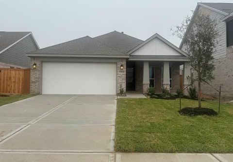 5222 Lake Trout Lane Baytown TX 77521