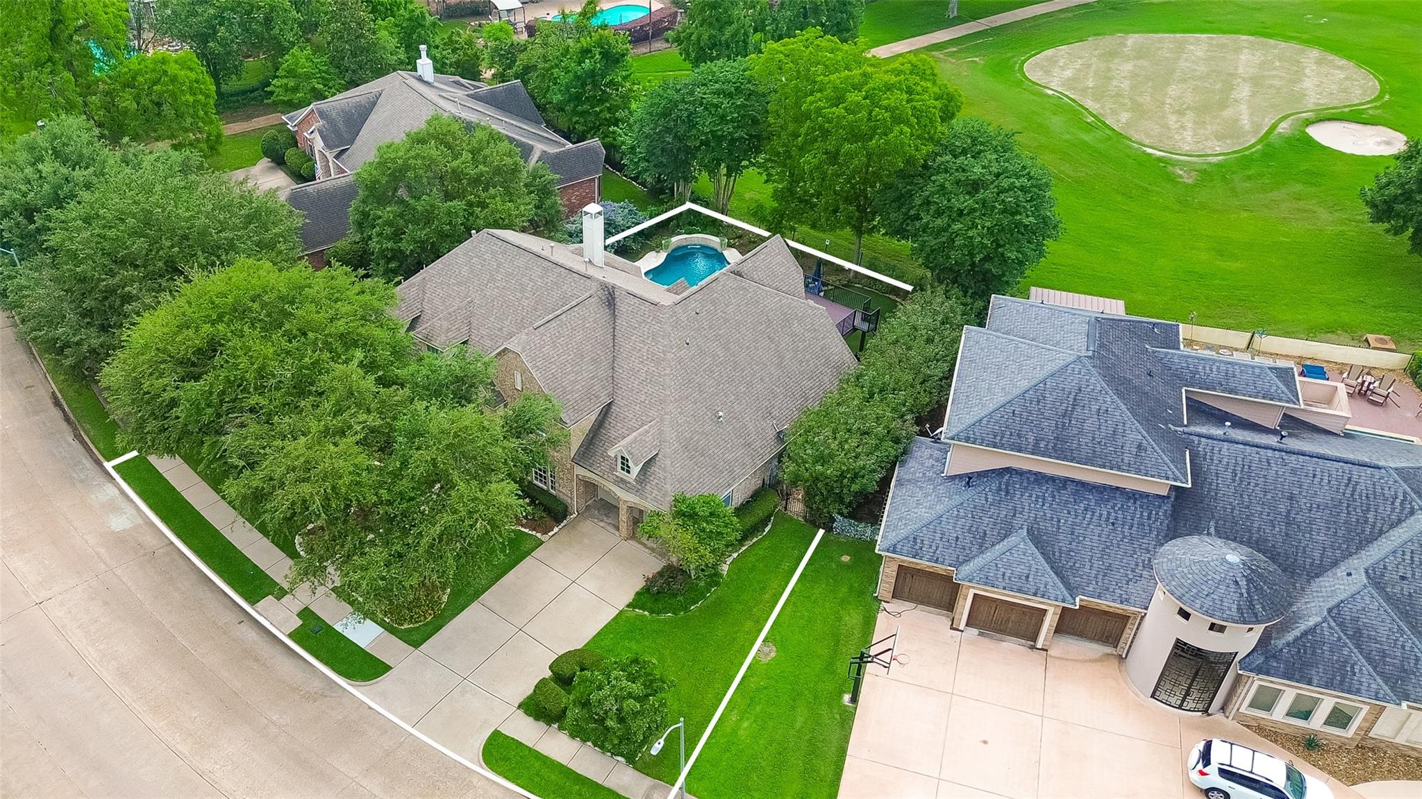 2523 Old South Drive