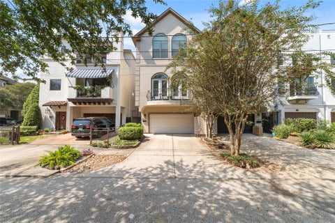 Photo of 403 Reinerman Street, Houston, TX 77007 (MLS # 17814171)
