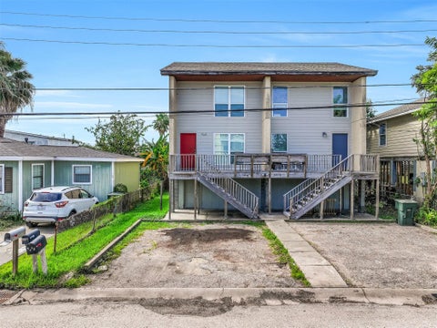 Photo of 1817 Biovu Drive, Galveston, TX 77551 (MLS # 43274947)