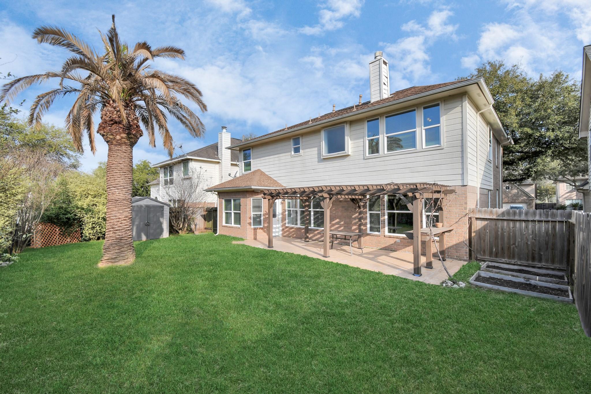 15711 Rosewood Hill Ct