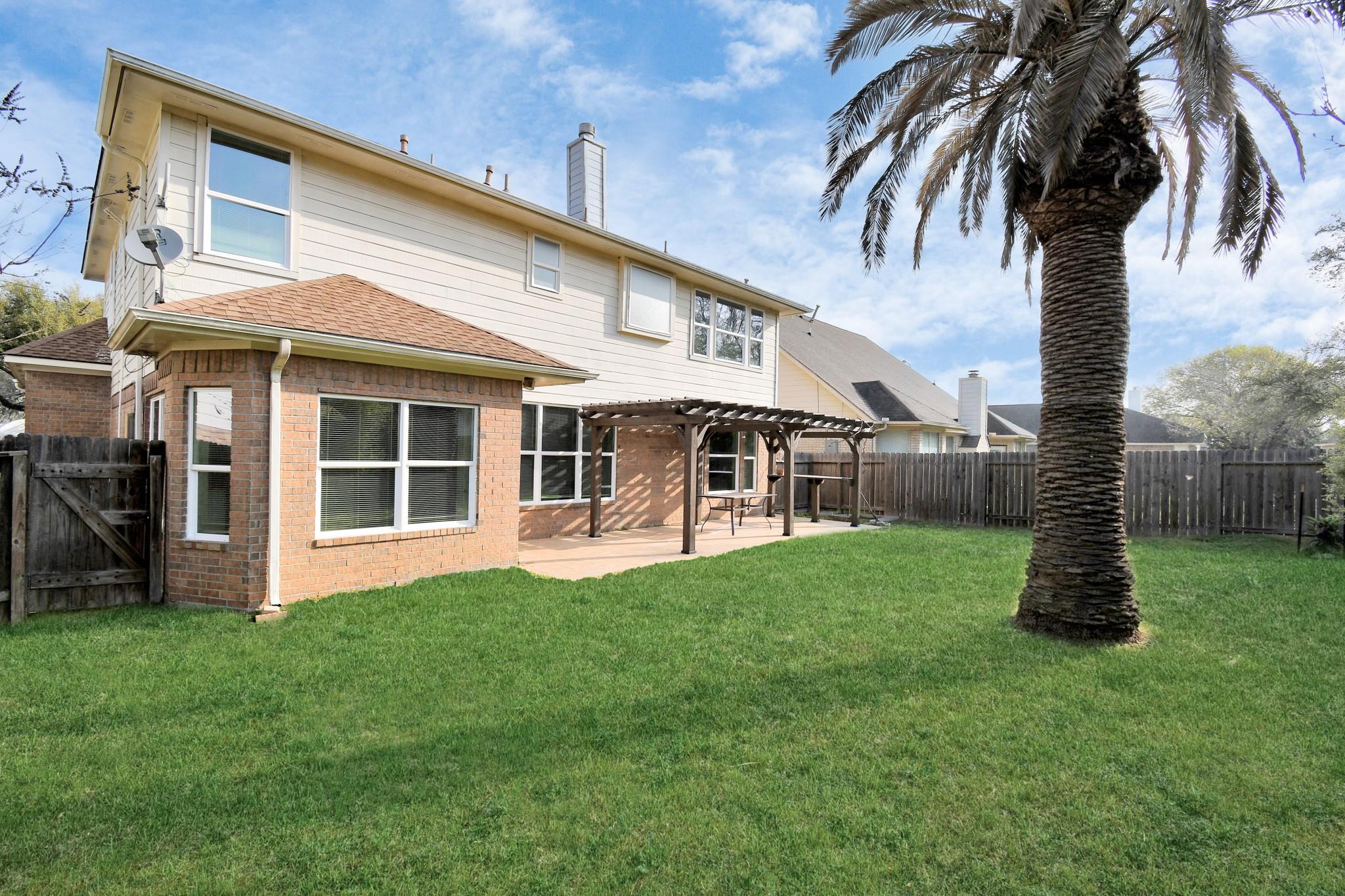 15711 Rosewood Hill Ct