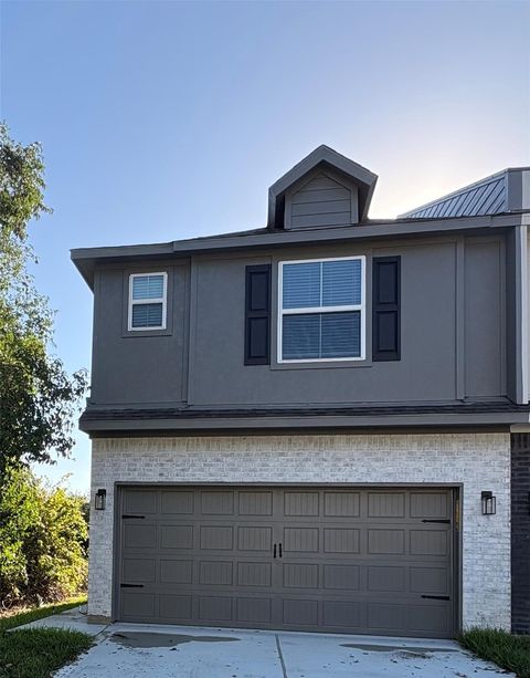 Photo of 112 Capetown Circle, Conroe, TX 77356 (MLS # 39889210)