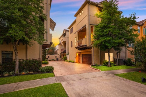 Photo of 1409 Birdsall Street, Houston, TX 77007 (MLS # 18471586)