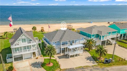 Photo of 2728 Gillespie, Crystal Beach, TX 77650 (MLS # 33097459)