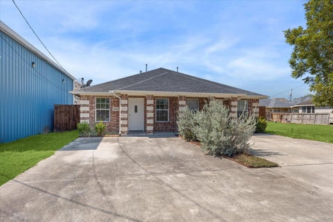 Photo of 8424 Cannon Street #A, Houston, TX 77051 (MLS # 41994413)