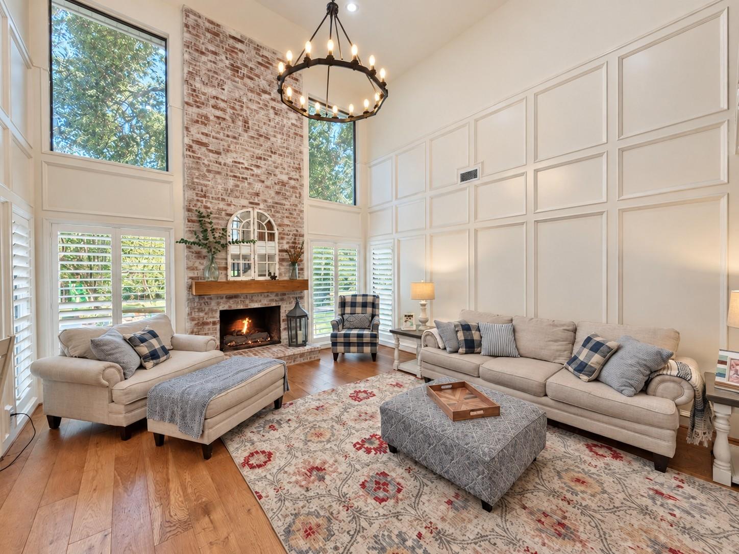 2924 Hackberry Lane