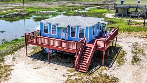 Photo of 1018 Militia Drive, Surfside Beach, TX 77541 (MLS # 4769414)