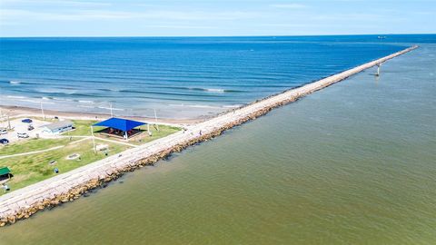 Tiny photo for 1018 Militia Drive, Surfside Beach, TX 77541 (MLS # 4769414)