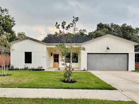 Photo of 10134 Oboe Drive, Houston, TX 77025 (MLS # 82667467)