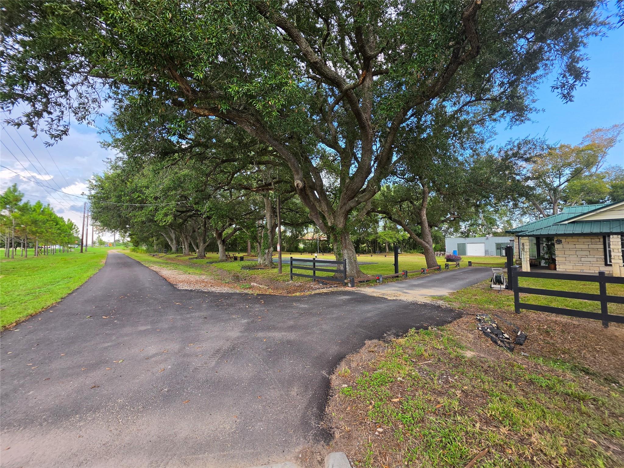 8435 Peters Road