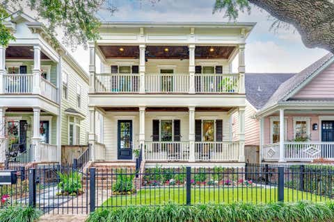 Photo of 310 W 17th Street, Houston, TX 77008 (MLS # 19903805)