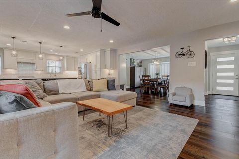 Tiny photo for 963 Del Norte Street, Houston, TX 77018 (MLS # 18328821)